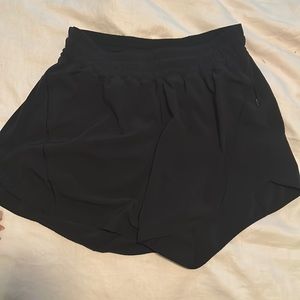 Lululemon tracker short